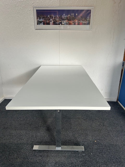 Vivante White Flip Top Table with 25mm Top / Chrome Frame