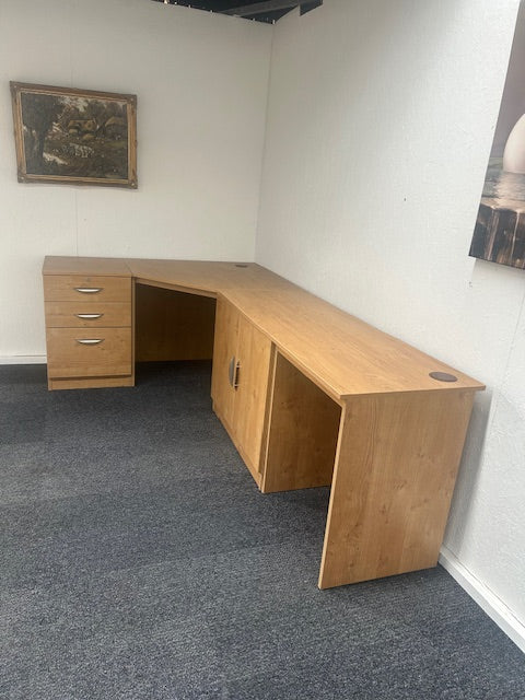 Home Office Corner Desk with Desk Link, Drawers & Double Cupboard